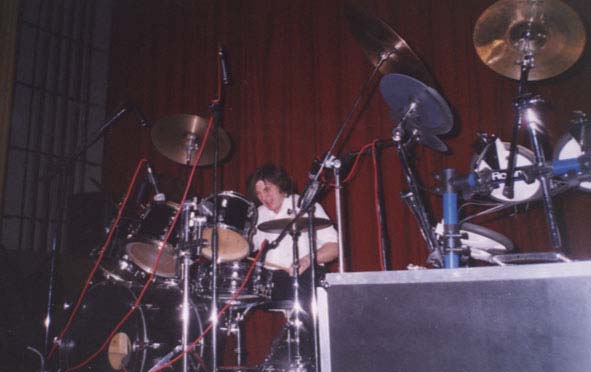 Old-New Years Rock-Fest.jpg (32993 bytes)