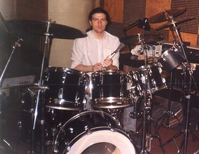 ph008.jpg (30501 bytes)